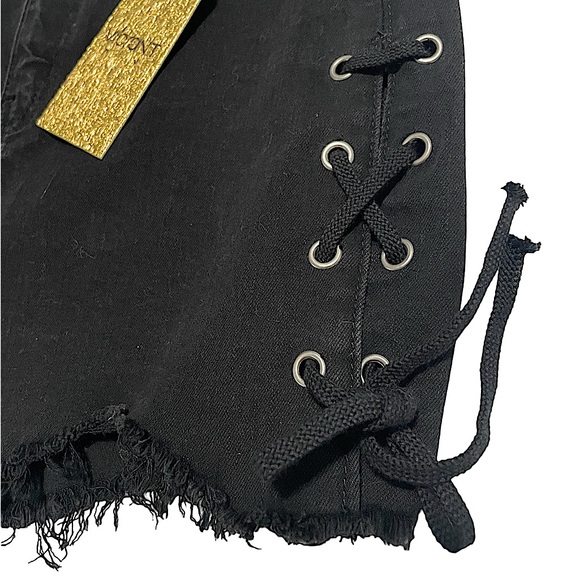 NWT black denim skirt with tie sides detail - Picture 3 of 4